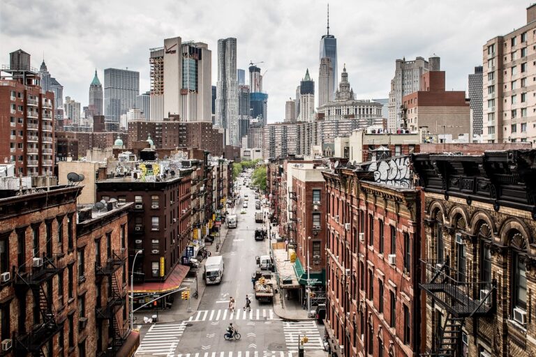 The Best Neighborhoods in NYC for Singles and Young Professionals